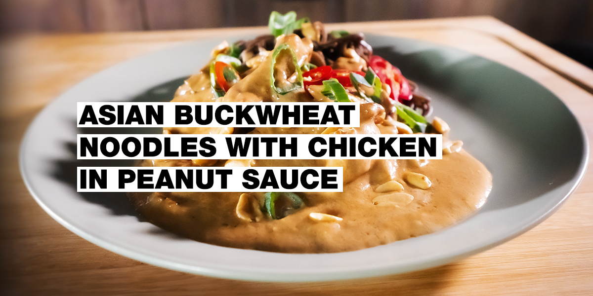 Asian Buckwheat Noodles with Chicken in Peanut Sauce