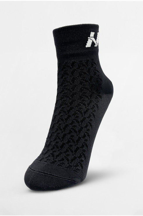 NEBBIA “HI-TECH” N-pattern Crew Socks 130